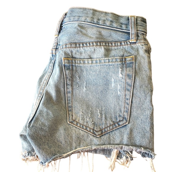 FREE PEOPLE We The Free Sofia Distressed Mid Rise Buttonfly Jean Shorts size 24 - Picture 8 of 14